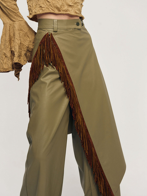 Qizlar oq suyuqlik bilan onanizm dan cum Eshakda qora tanlilar onlayn